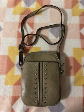 Tan Studded Crossbody Bag - Unbranded-EUC